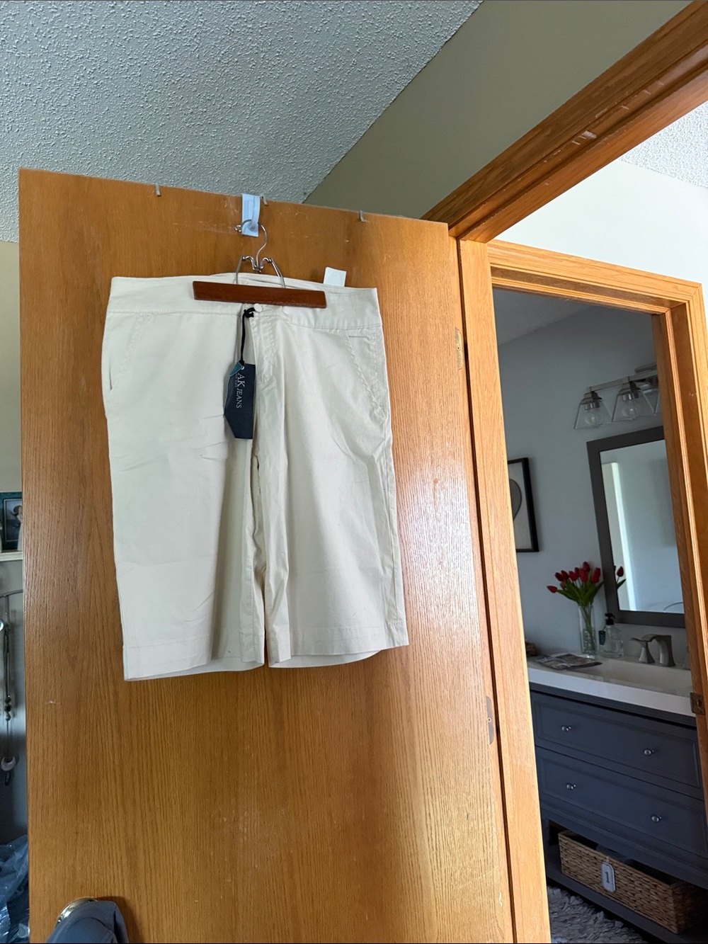 Anne Klein Cream Bermuda Shorts